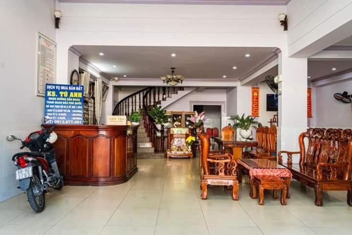 Hotel Khach San Tu Anh à Hà Tiên Extérieur photo