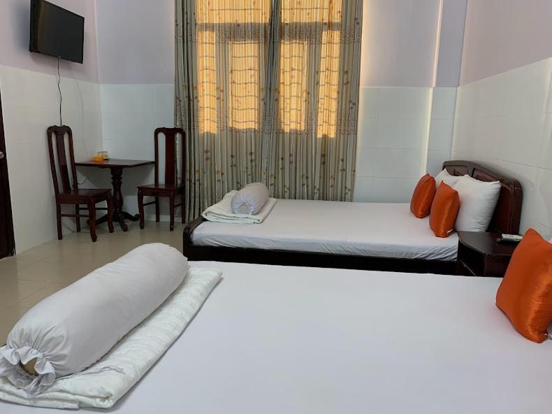 Hotel Khach San Tu Anh à Hà Tiên Extérieur photo