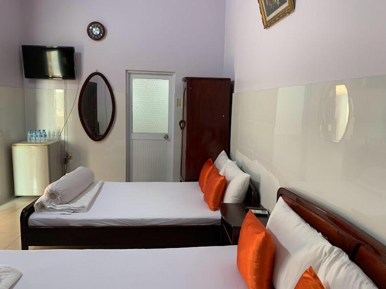 Hotel Khach San Tu Anh à Hà Tiên Extérieur photo