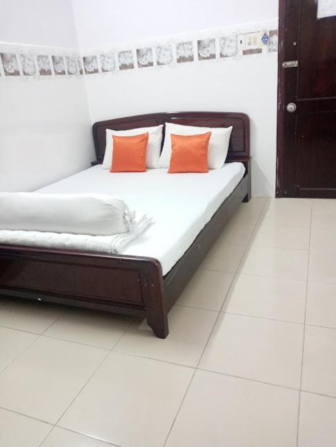 Hotel Khach San Tu Anh à Hà Tiên Extérieur photo