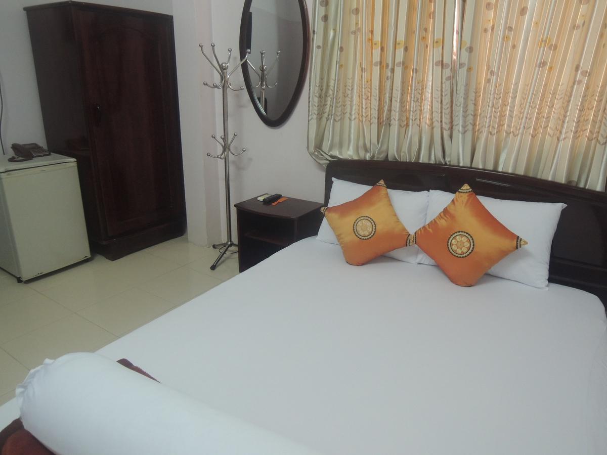 Hotel Khach San Tu Anh à Hà Tiên Extérieur photo